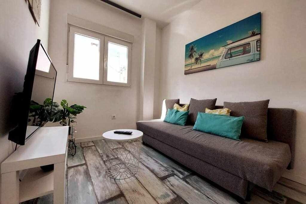 Апартаменти Bonito Apartamento En 2º Linea De Playa & Parking Малага Екстер'єр фото