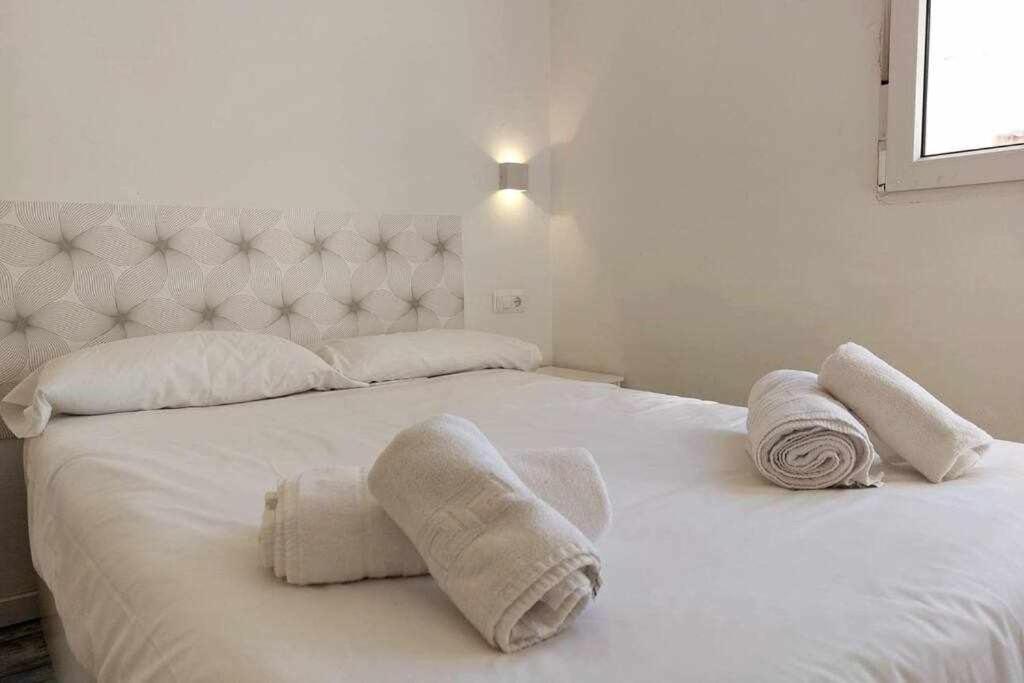 Апартаменти Bonito Apartamento En 2º Linea De Playa & Parking Малага Екстер'єр фото