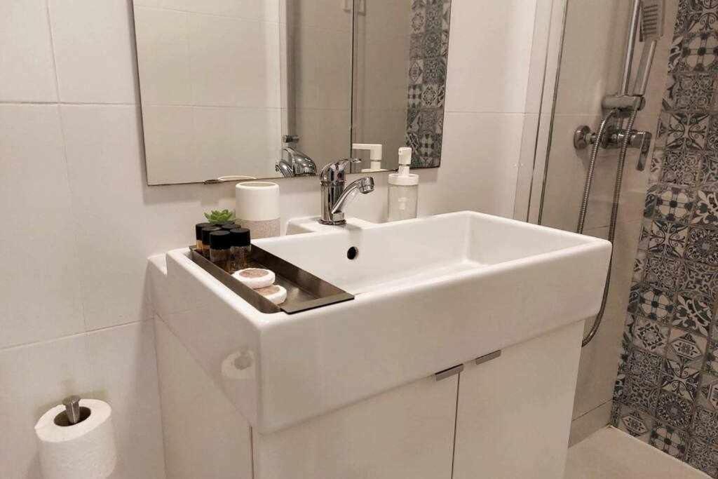 Апартаменти Bonito Apartamento En 2º Linea De Playa & Parking Малага Екстер'єр фото