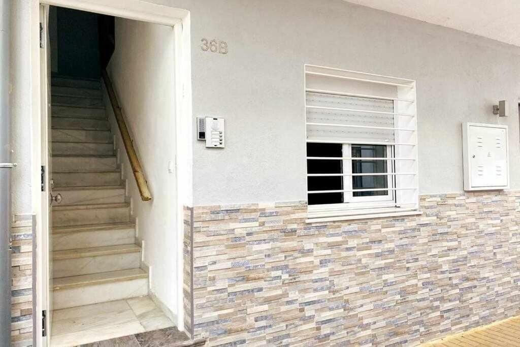 Апартаменти Bonito Apartamento En 2º Linea De Playa & Parking Малага Екстер'єр фото